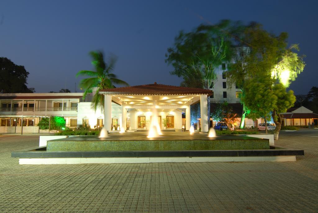 Chanakya Bnr Hotel Ranchi Extérieur photo